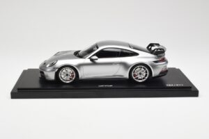 Porsche 911 992 GT3 Zilver Minichamps 1:18 WAP0211510M004 Hars — afbeelding 3 van 7