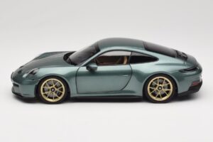 Porsche 911 992 GT3 Touring Package Malachite Green Metallic Norev 1:18 187382 Metaal — afbeelding 4 van 8