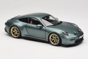 Porsche 911 992 GT3 Touring Package Malachite Green Metallic Norev 1:18 187382 Metaal — afbeelding 6 van 8