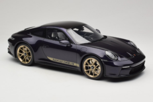 Porsche 911 992 GT3 Touring Viola Metallic GT Spirit 1:12 GT937 Hars — afbeelding 4 van 6