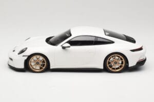 Porsche 911 992 GT3 Touring Wit Neodyme Wheels Minichamps 1:18 117069022 Metaal — afbeelding 3 van 6
