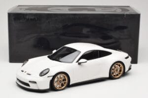 Porsche 911 992 GT3 Touring Wit Neodyme Wheels Minichamps 1:18 117069022 Metaal — afbeelding 6 van 6