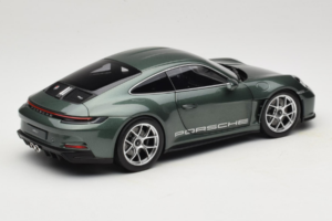Porsche 911 992 S/T Malachite Green Metallic Norev 1:18 187472 Metaal — afbeelding 3 van 8