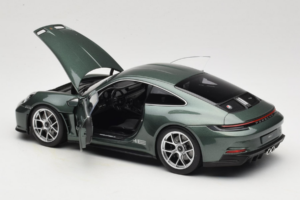 Porsche 911 992 S/T Malachite Green Metallic Norev 1:18 187472 Metaal — afbeelding 4 van 8