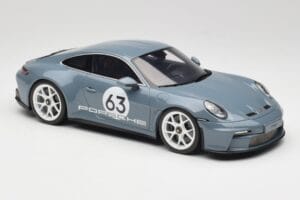 Porsche 911 992 ST Gentian Blue Metallic GT Spirit 1:18 GT491 Hars — afbeelding 4 van 6