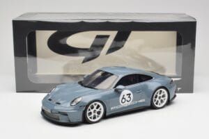 Porsche 911 992 ST Gentian Blue Metallic GT Spirit 1:18 GT491 Hars — afbeelding 6 van 6