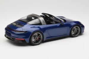Porsche 911 992 Targa 4 GTS Blue Metallic Minichamps 1:18 155061060 Metaal — afbeelding 2 van 6