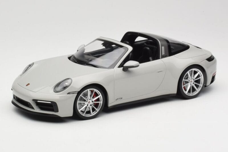 Porsche 911 992 Targa 4 GTS Grijs Minichamps 1:18 155061064 Metaal