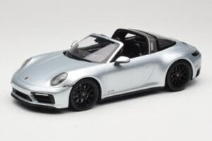 Porsche 911 992 Targa 4 GTS Zilver Minichamps 1:18 155061061 Metaal