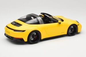 Porsche 911 992 Targa 4 GTS Geel Minichamps 1:18 153061064 Metaal — afbeelding 2 van 6