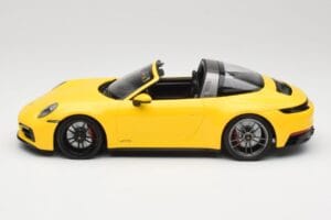 Porsche 911 992 Targa 4 GTS Geel Minichamps 1:18 153061064 Metaal — afbeelding 3 van 6