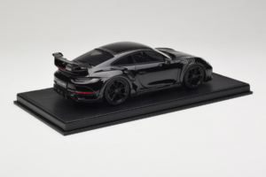 Porsche 911 992 TechArt GTstreet R Zwart Met Zwarte Wielen TechArt 1:18 REMC012 Hars — afbeelding 3 van 6