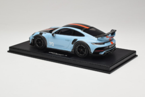 Porsche 911 992 TechArt GTstreet R Gulf Blue TechArt 1:18 REMC010 Hars — afbeelding 5 van 6