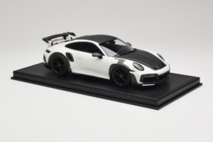Porsche 911 992 TechArt GTstreet R Wit Met Zwarte Wielen TechArt 1:18 REMC013 Hars — afbeelding 4 van 6