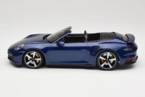 Porsche 911 992 Turbo S Cabriolet Blue Metallic Minichamps 1:18 155069081 Metaal — afbeelding 3 van 6