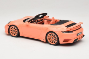 Porsche 911 992 Turbo S Cabriolet Brabus 900 Peetch GT Spirit 1:18 GT564 Hars — afbeelding 5 van 6