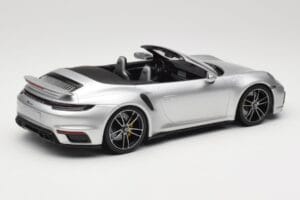 Porsche 911 992 Turbo S Cabriolet Zilver Minichamps 1:18 155069082 Metaal — afbeelding 2 van 6