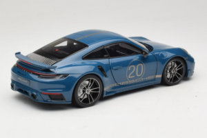 Porsche 911 992 Turbo S Coupe Sport Design Blauw Minichamps 1:18 113069073 Metaal — afbeelding 3 van 8