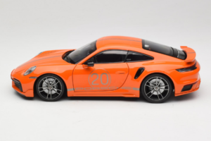 Porsche 911 992 Turbo S Coupe Sport Design Oranje Minichamps 1:18 113069074 Metaal — afbeelding 4 van 8