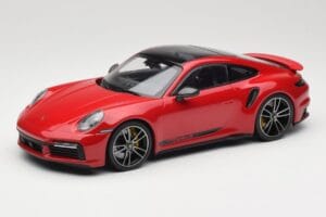 Porsche 911 992 Turbo S Rood Minichamps 1:18 155069070 Metaal