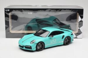 Porsche 911 992 Turbo S Sport Design Package Racing Green Minichamps 1:18 155069175 Metaal — afbeelding 6 van 6