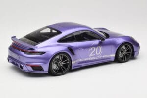 Porsche 911 992 Turbo S Sport Design Package Viola Metallic Minichamps 1:18 155069174 Metaal — afbeelding 2 van 6
