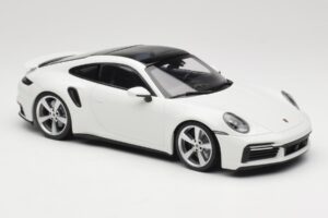 Porsche 911 Turbo S 992 Wit Minichamps 1:18 WAP0211620RTRB Metaal — afbeelding 4 van 6