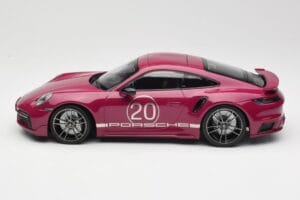 Porsche 911 992 Turbo S met Sport Design Package Rood Minichamps 1:18 155069172 Metaal — afbeelding 3 van 6