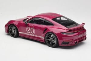 Porsche 911 992 Turbo S met Sport Design Package Rood Minichamps 1:18 155069172 Metaal — afbeelding 5 van 6