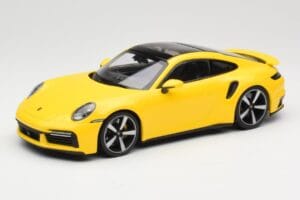 Porsche 911 992 Turbo S Geel Minichamps 1:18 155069071 Metaal