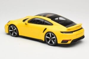 Porsche 911 992 Turbo S Geel Minichamps 1:18 155069071 Metaal — afbeelding 5 van 6