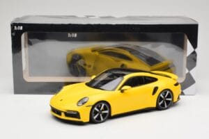 Porsche 911 992 Turbo S Geel Minichamps 1:18 155069071 Metaal — afbeelding 6 van 6