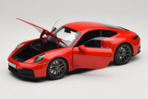 Porsche 911 992.2 Carrera 4 GTS Guards Red Norev 1:18 187171 Metaal — afbeelding 2 van 8