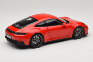 Porsche 911 992.2 Carrera 4 GTS Guards Red Norev 1:18 187171 Metaal — afbeelding 3 van 8