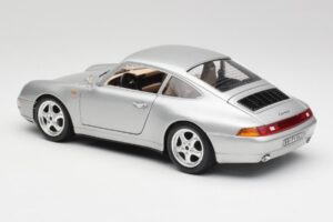 Porsche 911 993 Carrera Zilver Bburago 1:18 3050-M1 Metaal — afbeelding 4 van 8