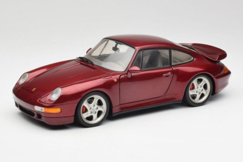 Porsche 911 993 Turbo Arena Rood Metallic UT Models 1:18 27811 Metaal