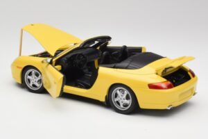Porsche 911 996 Cabriolet Speed Geel UT Models 1:18 27906 Metaal — afbeelding 5 van 8