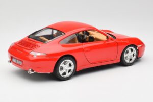 Porsche 911 996 Carrera 4 Rood Bburago 1:18 30085 Metaal — afbeelding 3 van 8