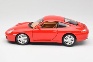 Porsche 911 996 Carrera 4 Rood Bburago 1:18 30085 Metaal — afbeelding 4 van 8