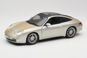 Porsche 911 996 Carrera 4S Zilver Maisto 1:18 WAP02102212 Metaal