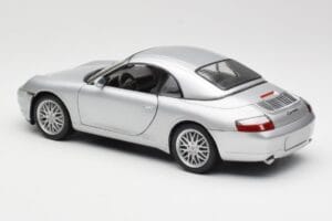 Porsche 911 996 Carrera Cabriolet Zilver Hot Wheels 1:18 213595 Metaal — afbeelding 7 van 8
