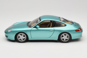 Porsche 911 996 Green Metallic UT Models 1:18 27901 Metaal — afbeelding 4 van 8