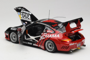 Porsche 911 996 GT3 RS #290 N. Bartels / H. Jacksties / F. Lorenzo Yokohama 24 Hours of Nurburgring 2003 AUTOart 1:18 80372 M — afbeelding 5 van 8