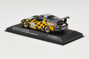 Porsche 911 996 GT3 RS #83 Rosa / Babini 24 Hours of Le Mans 2001 Minichamps 1:43 400016983 Metaal — afbeelding 3 van 4