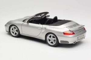 Porsche 911 996 Turbo Cabriolet Zilver Maisto 1:18 31660 Metaal — afbeelding 7 van 8