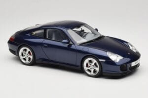Porsche 911 996.2 Carrera 4S Donkerblauw GT Spirit 1:18 GT938 Hars — afbeelding 4 van 6