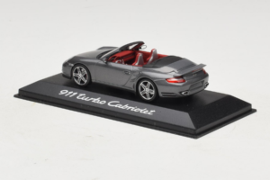 Porsche 911 997 Turbo Cabriolet Grey Metallic Minichamps 1:43 WAP02015216 Metaal — afbeelding 3 van 5