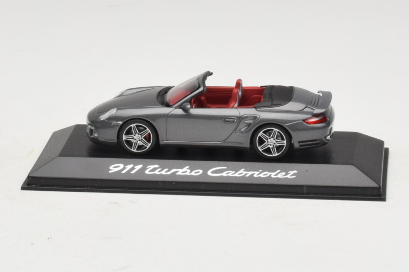 Porsche 911 997 Turbo Cabriolet Grey Metallic Minichamps 1:43 WAP02015216 Metaal