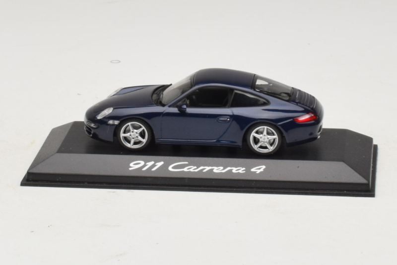 Porsche 911 997 Carrera 4 Dark Blue Metallic Minichamps 1:43 Porsche 911 997 Carrera 4 Dark Blue Metallic Minichamps 1:43 WAP02010016 Metaal