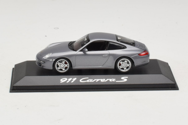 Porsche 911 997 Carrera S Grey Metallic Minichamps 1:43 Porsche 911 997 Carrera S Grey Metallic Minichamps 1:43 WAP02011615-P1 Metaal